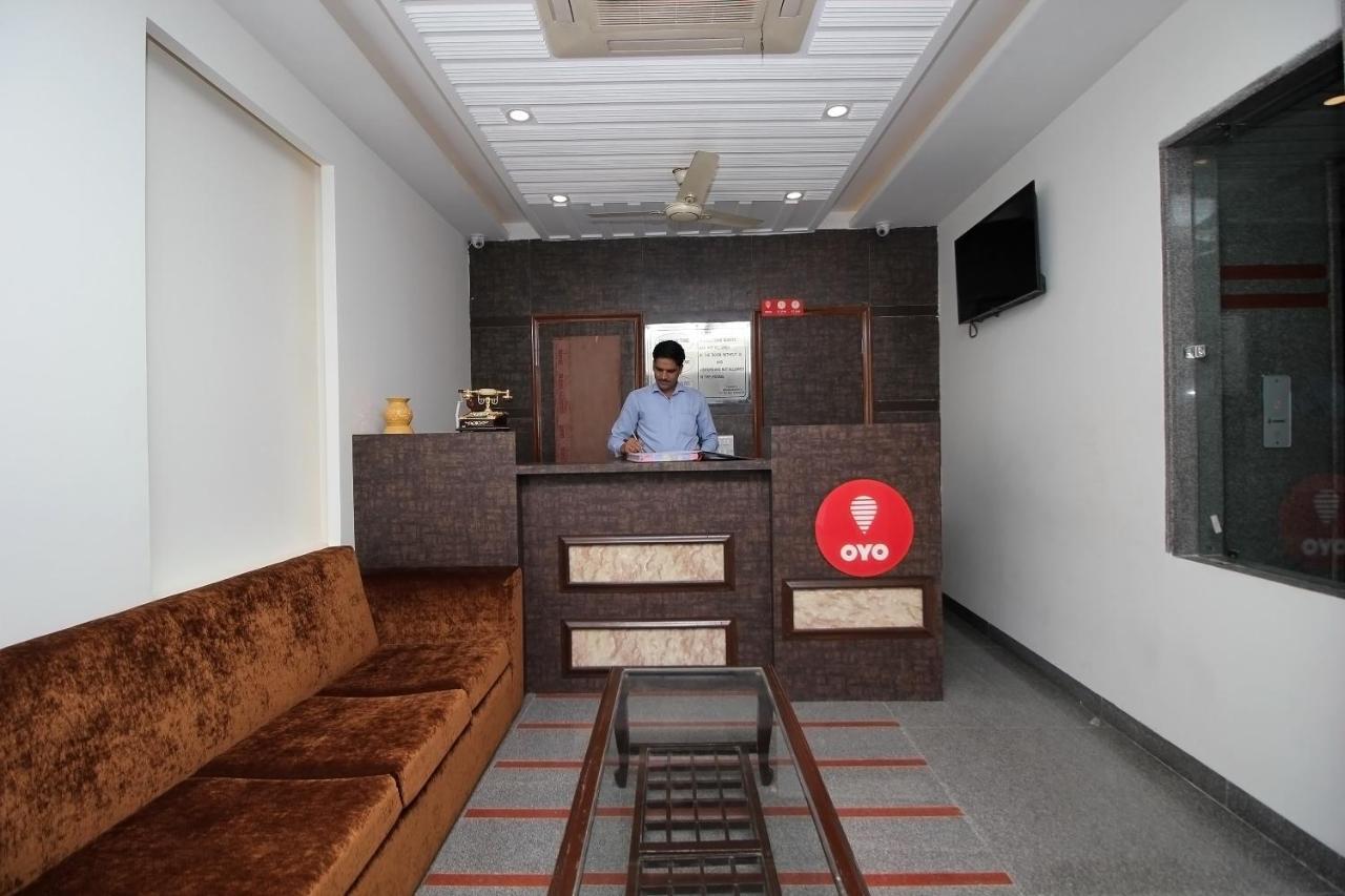 Oyo Hotel Blu Pebbles Near Delhi Airport New Delhi Eksteriør billede