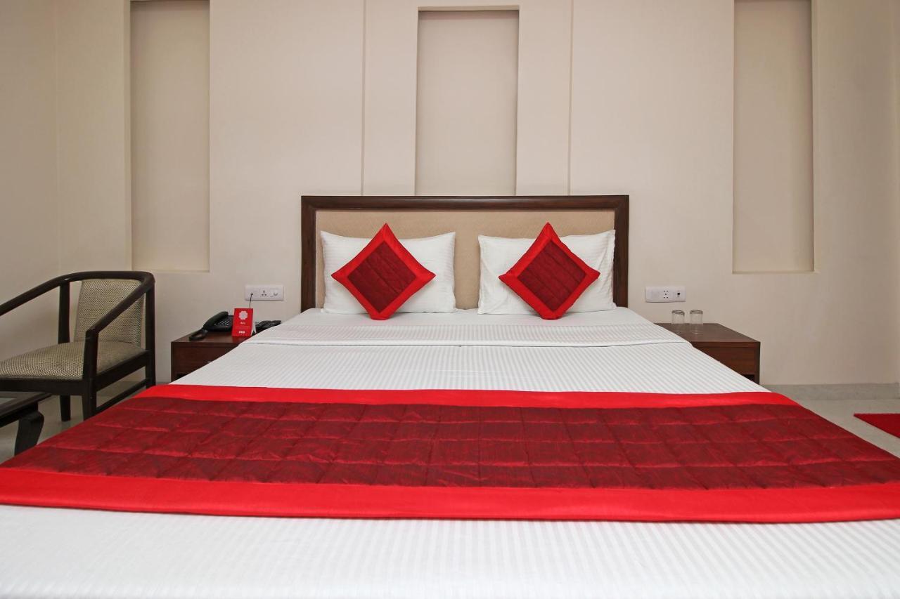 Oyo Hotel Blu Pebbles Near Delhi Airport New Delhi Eksteriør billede