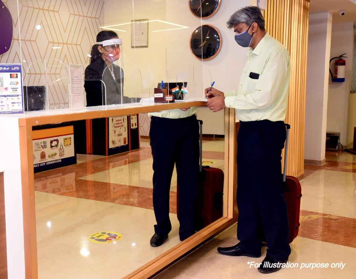 Oyo Hotel Blu Pebbles Near Delhi Airport New Delhi Eksteriør billede